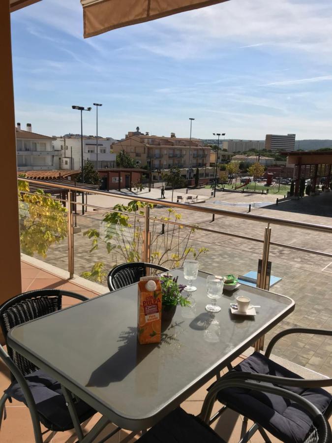 Apartament Catalunya, Centrico Y Con Parking L'Escala Exterior photo